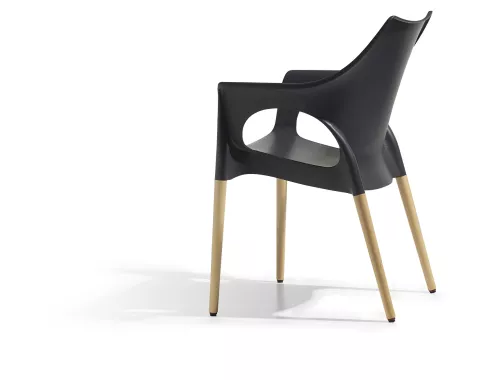 Discover by moments_stoel_Natural Ola_moments furniture