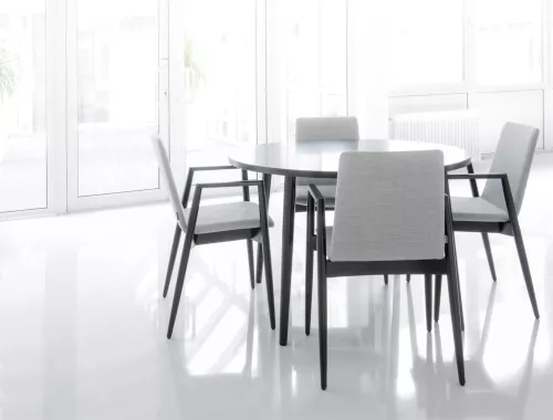 Discover by moments_stoel_Pepper_moments furniture