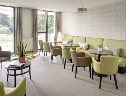 Discover by moments_muurbank Napoli_moments furniture