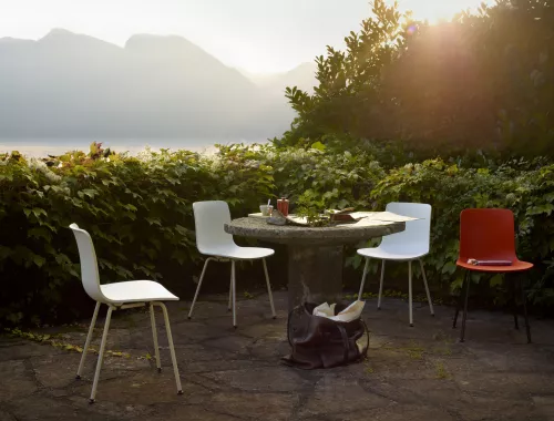 Moments furniture_Vitra_outdoor collection_buitenmeubilair_Hal