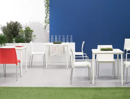 moments furniture_Discovered by moments_outdoor collection_buitenmeubilair_Chloe Trend